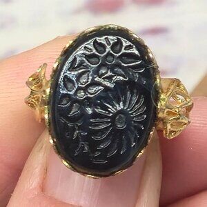 Antique carved glass Ring Floral Black Mourning Jewelry Adjustable vintage